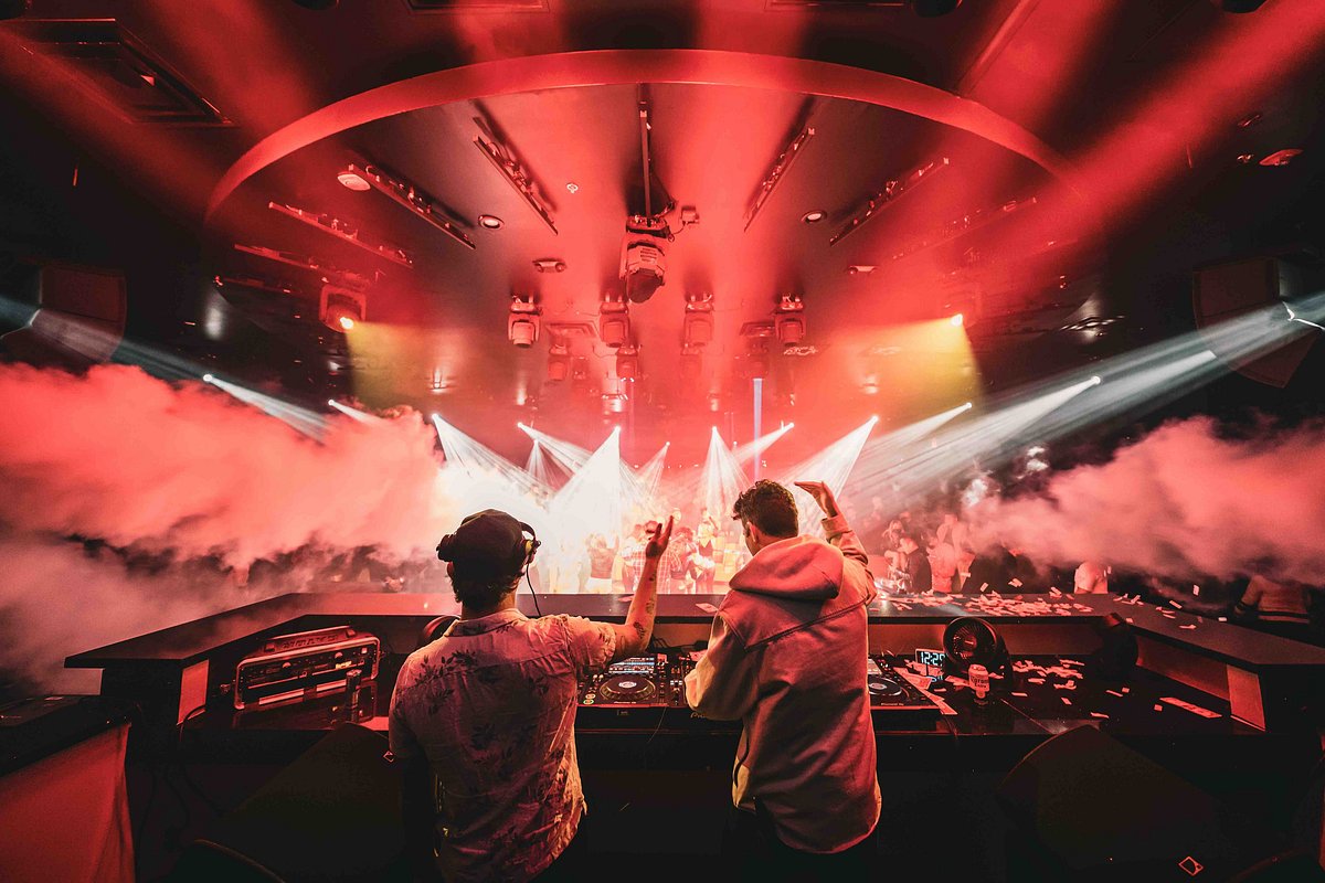 Sekai Night & Day photo 3